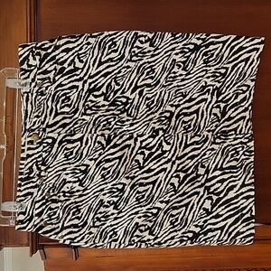 Jones New York Sport | Zebra Print Knee Length Cotton Pencil Skirt - size 10